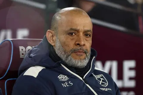 Nuno admits 'It's going to be a fight until the end' as West Ham earn point at Crystal Palace