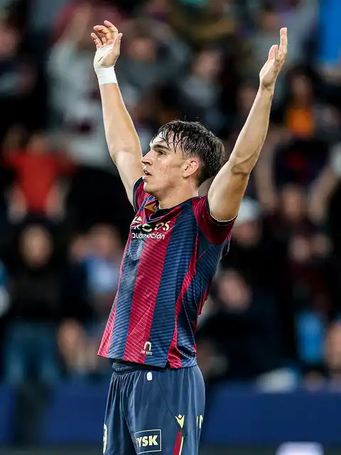 Real Madrid sign striker Espi from Levante